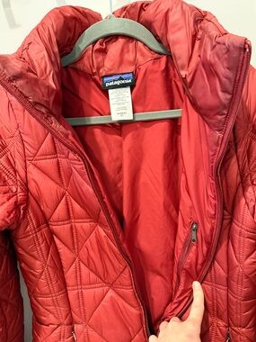 Patagonia Women's Red Quilted Diamond Puffer Jacket